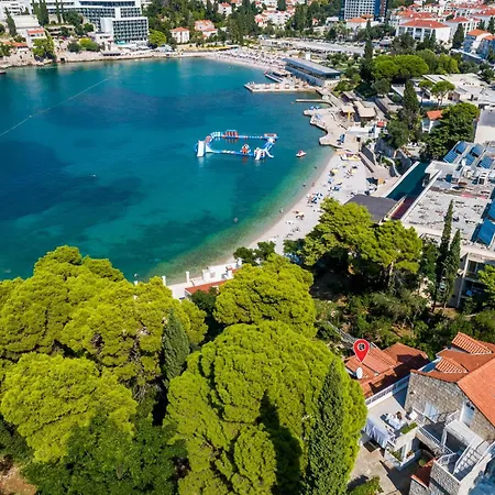 With Sea View V Апартаменты