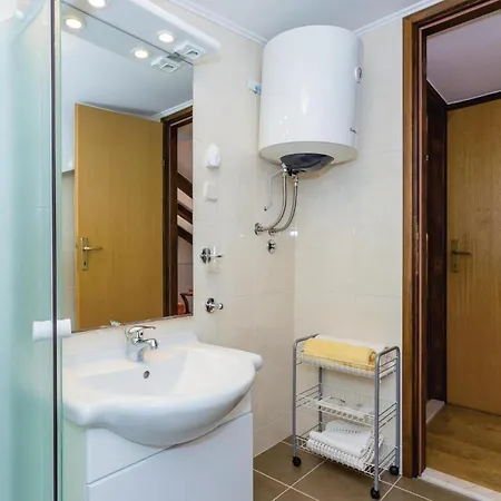 In With Kitchenette Апартаменты *