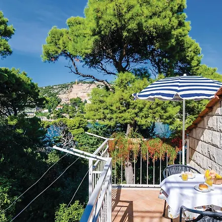 With Sea View V Дубровник